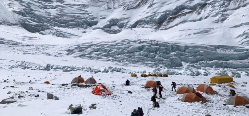 ترکینگ بیس کمپ اورست