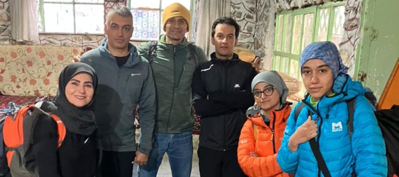 گزارش صعود دیواره شروین ـ مسیر کامران